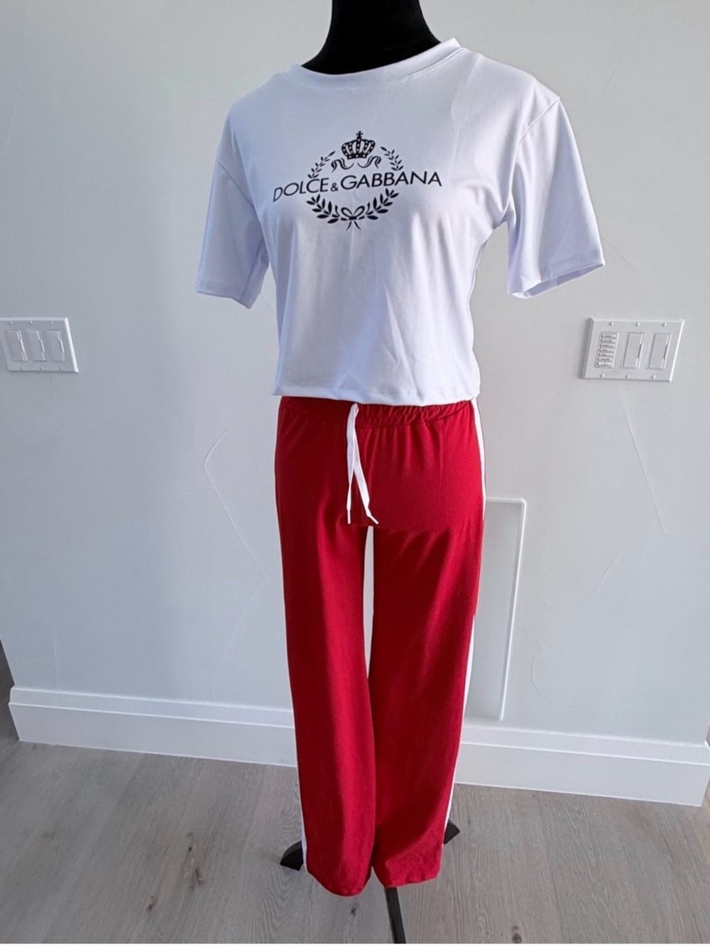 Three Piece Matching Set Logo Tee and Matching top and wide leg pants size S - Picture 3 of 6